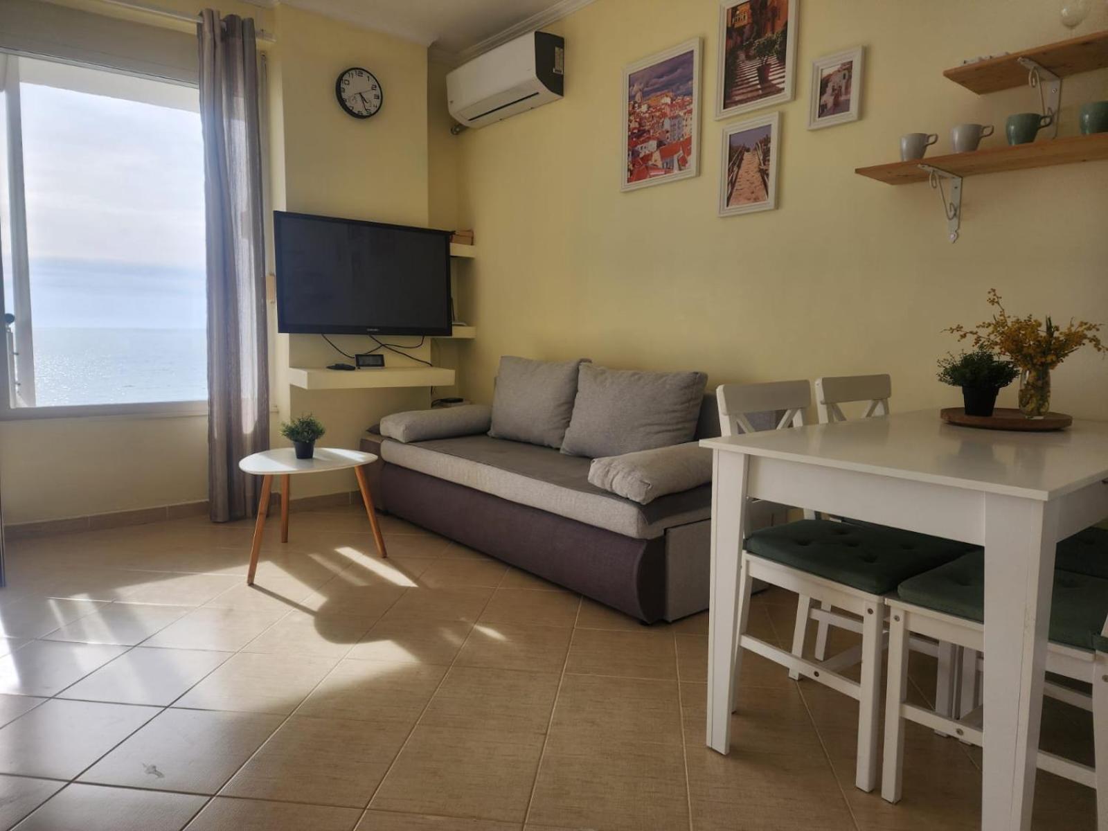 Matin Apartment Sea View Durrës Eksteriør bilde
